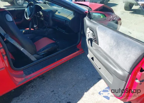 1997 Chevrolet Camaro z USA, uszkodzony, nr VIN 2G1FP22K4V2126781